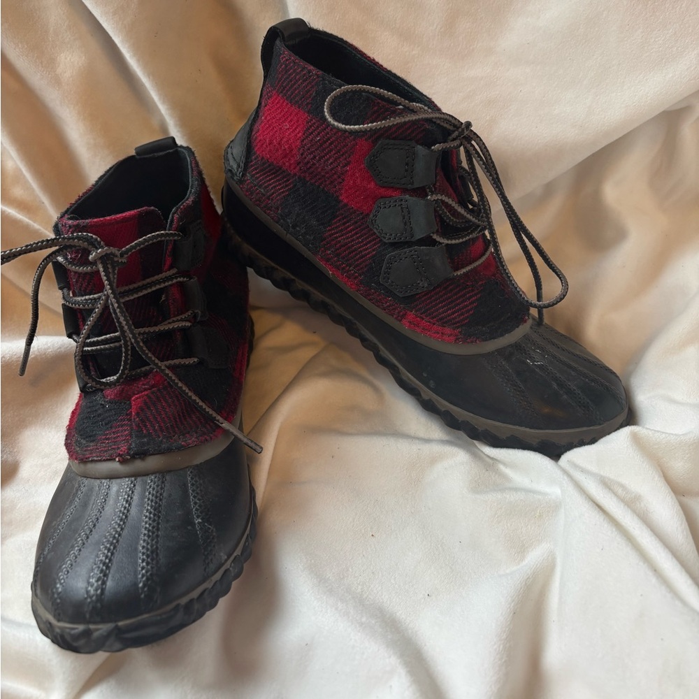 Sorel Red and Black Plaid Duck Boots